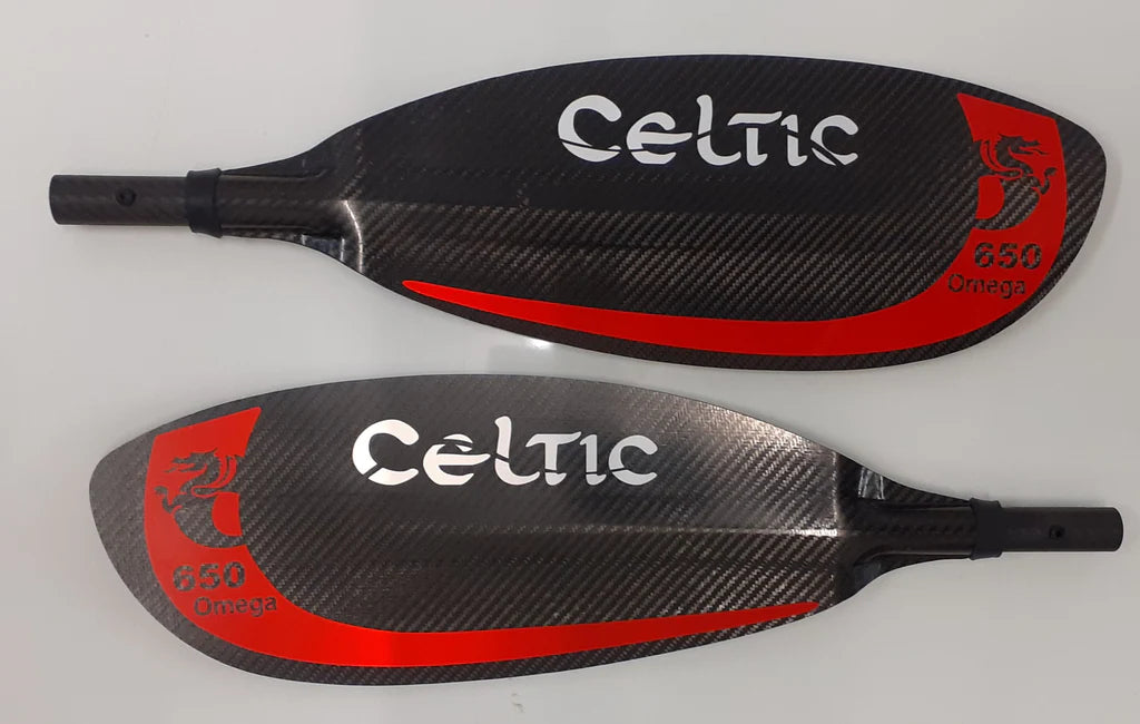 Omega Carbon Sea Touring Paddle - 4 Piece - Straight Carbon shaft - Nylon Leverlok